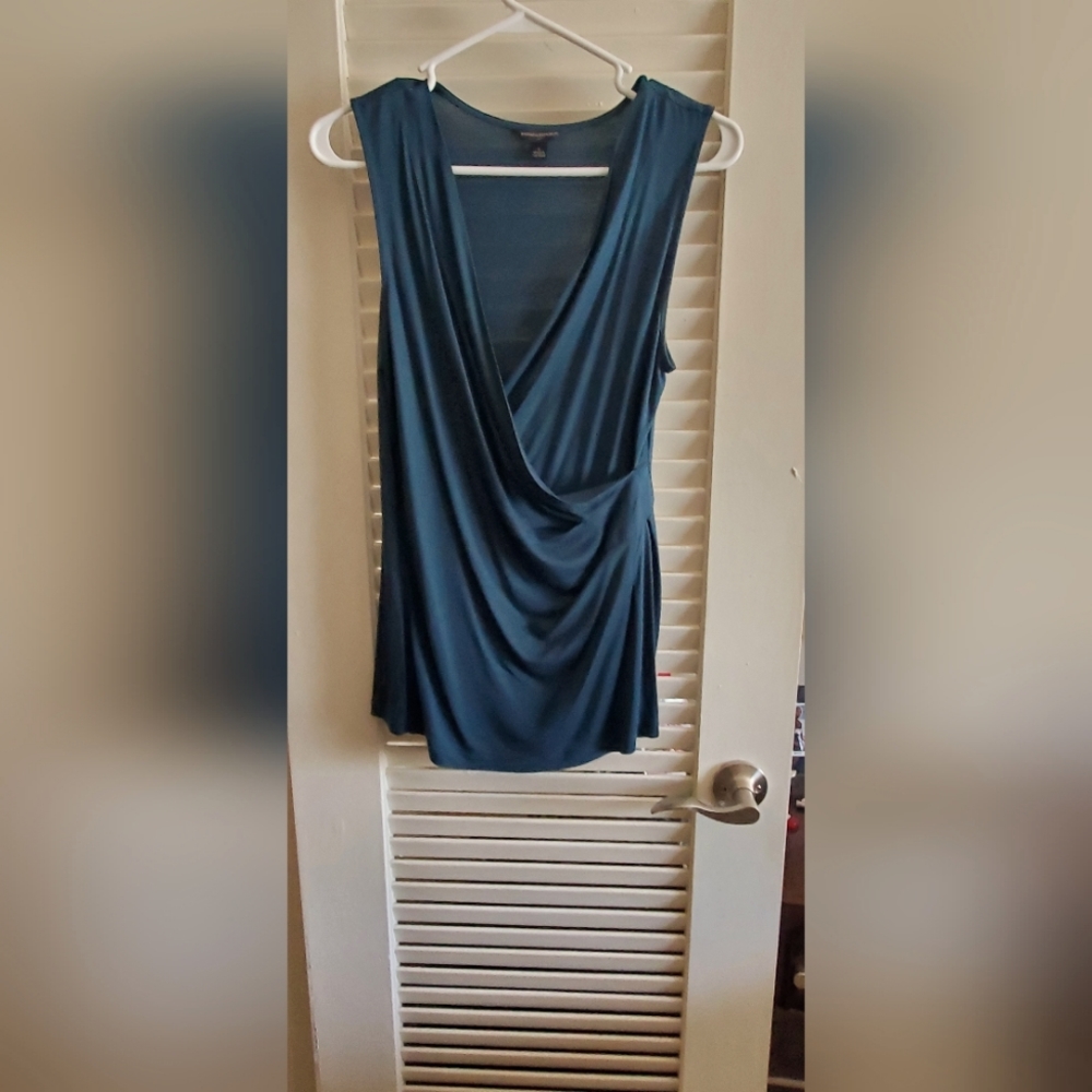 Banana Republic teal top